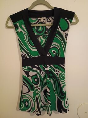 VTG Moa Moa Green, Black & White Swirl V-Neck Tunic Top Y2K Sz M
